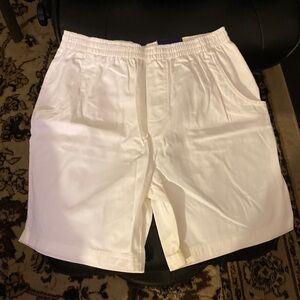 Basic Edition Women’s White Elastic-Waist Casual Shorts size Small nwt